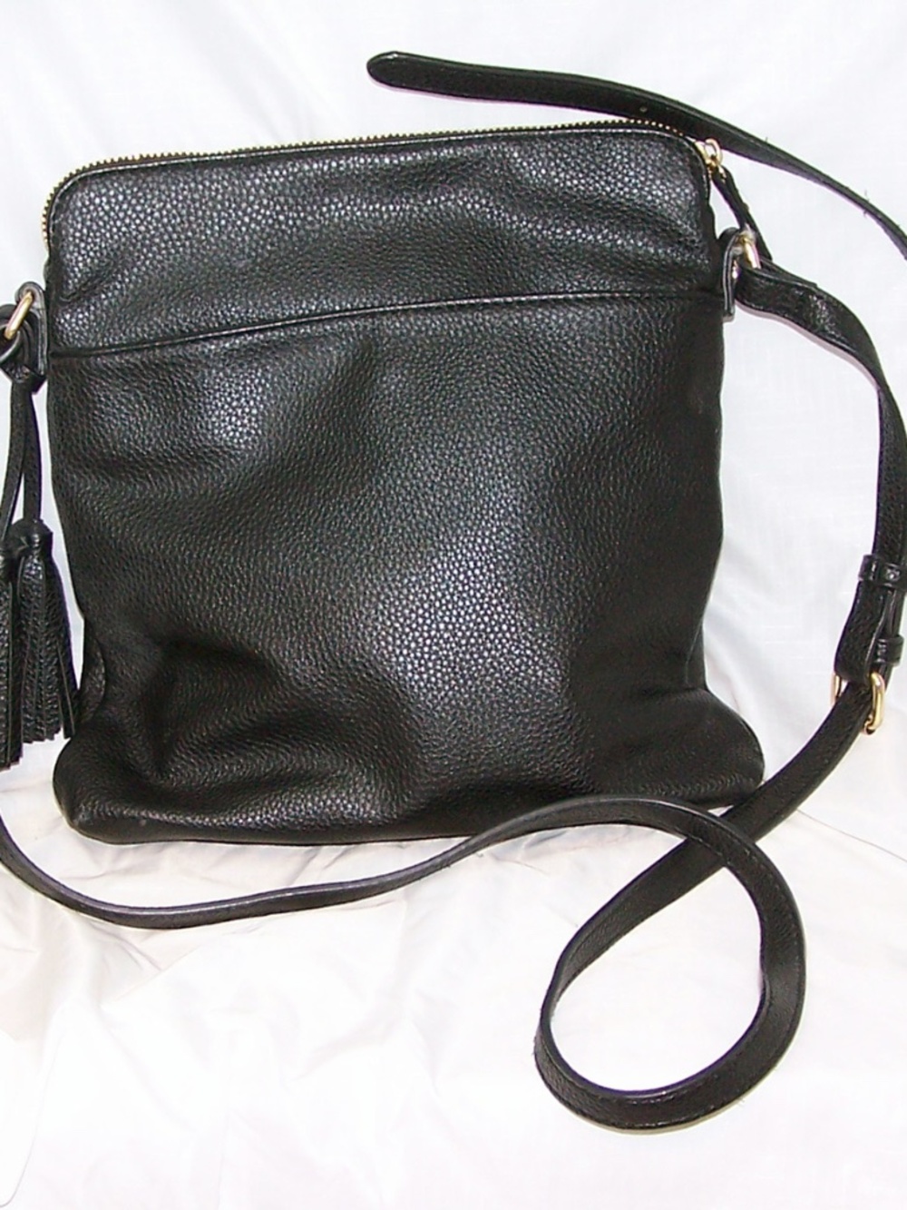 Anne Klein Traveler Crossbody Shoulder/Cross Body Purse in Saddle Black - Picture 2 of 10